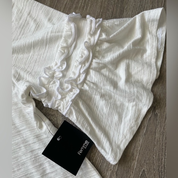 Femme by tresics Small White Ruffle Bell Sleeve Women’s Blouse NWT - Picture 4 of 4